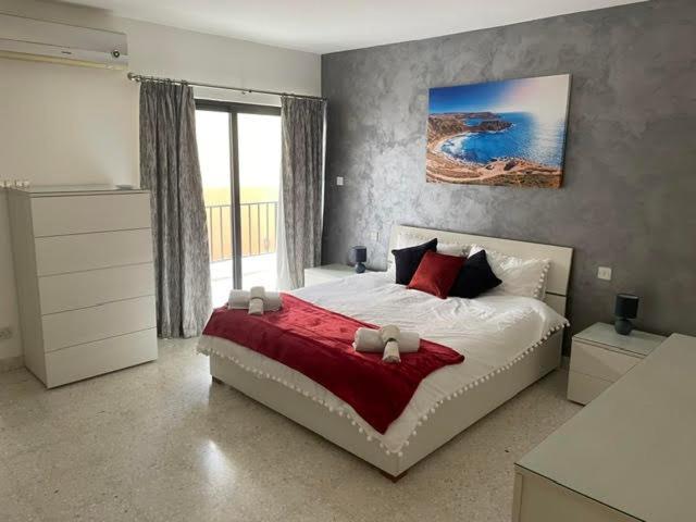 Saint Julian's Spacious 3 Bedroom Apartment In The Heart Of St Julians מראה חיצוני תמונה
