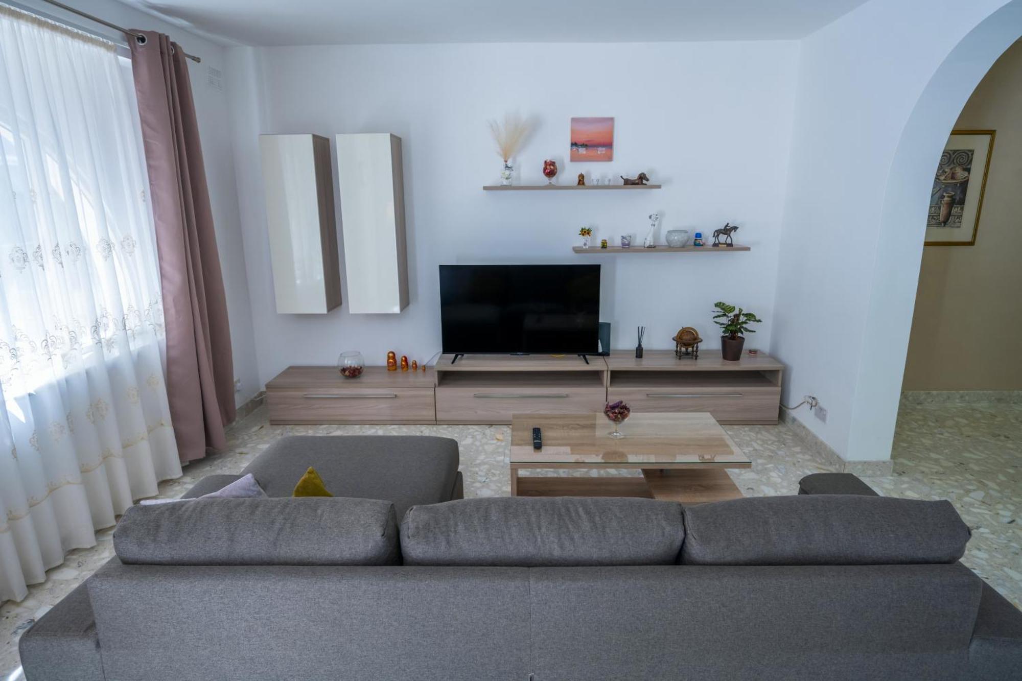 Saint Julian's Spacious 3 Bedroom Apartment In The Heart Of St Julians מראה חיצוני תמונה