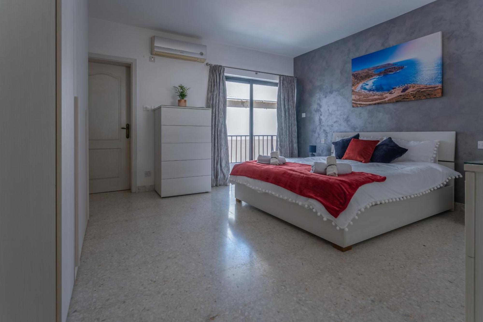 Saint Julian's Spacious 3 Bedroom Apartment In The Heart Of St Julians מראה חיצוני תמונה