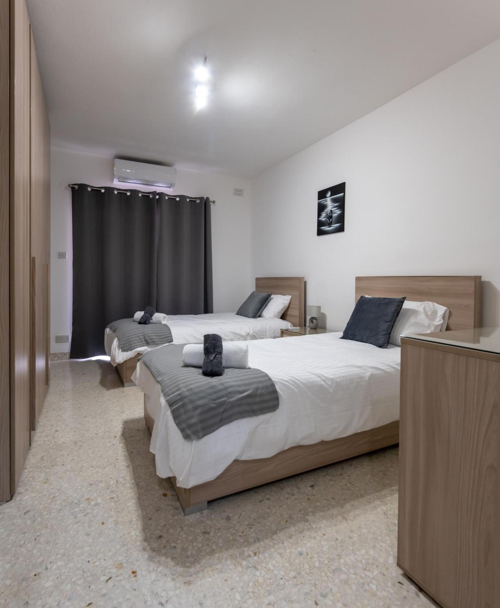 Saint Julian's Spacious 3 Bedroom Apartment In The Heart Of St Julians מראה חיצוני תמונה