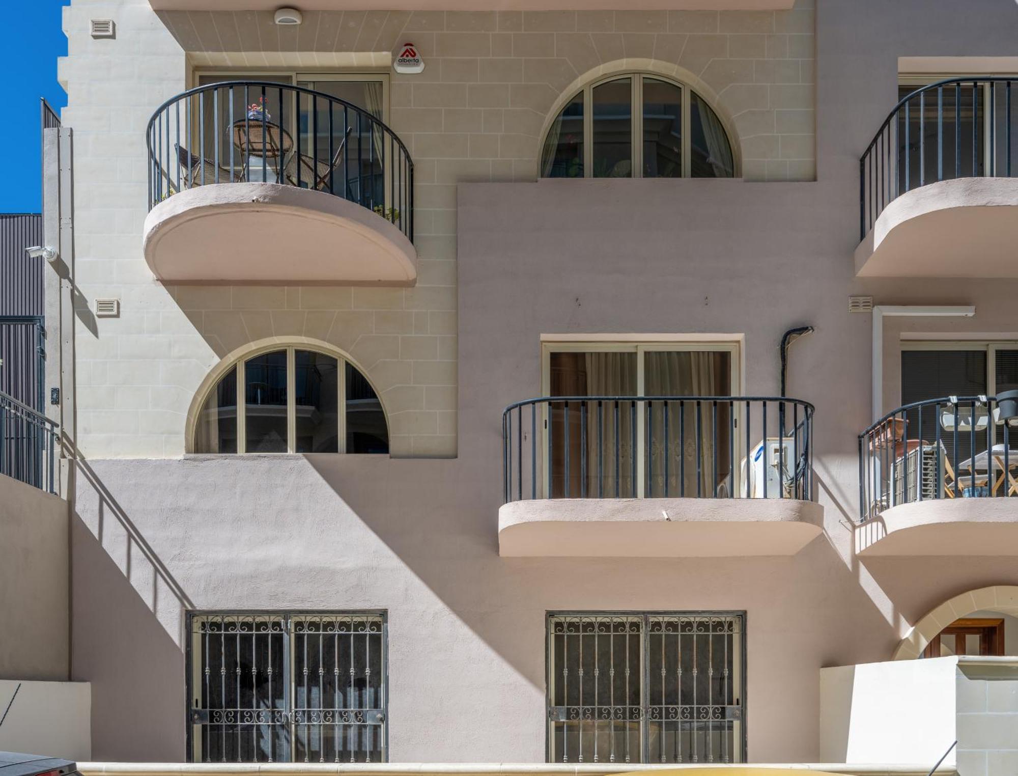 Saint Julian's Spacious 3 Bedroom Apartment In The Heart Of St Julians מראה חיצוני תמונה